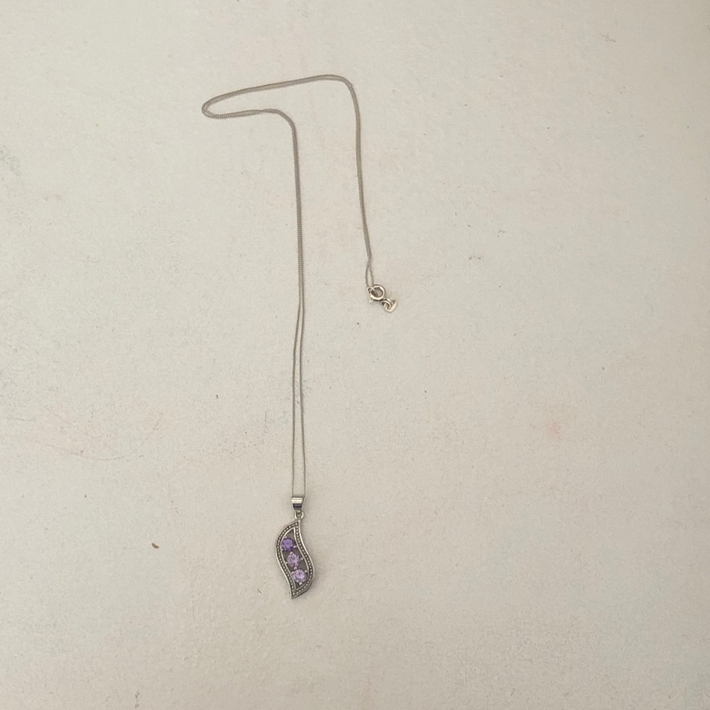 Purple crystal pendant necklace